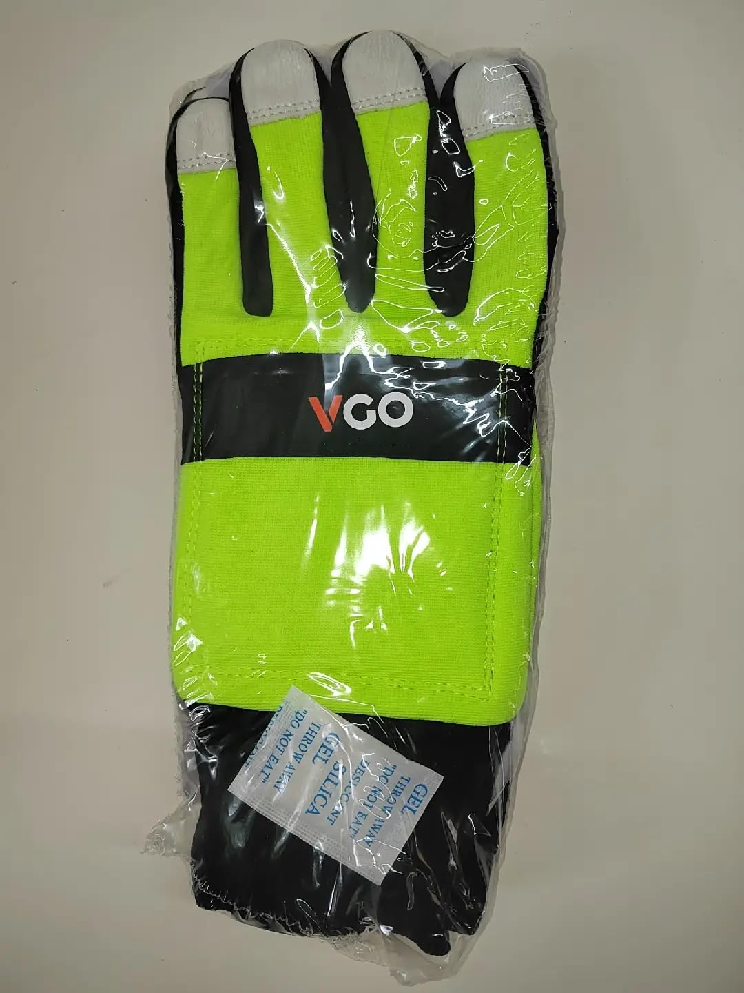 Vgo... Chainsaw Gloves 12-Layer Protection on Left Hand, Safety Forestry Work Gloves with Touchscreen in Goat Leather(M,1Pair) M (Pack of 1) GA9767CS General Version-Green Protection on Left Hand