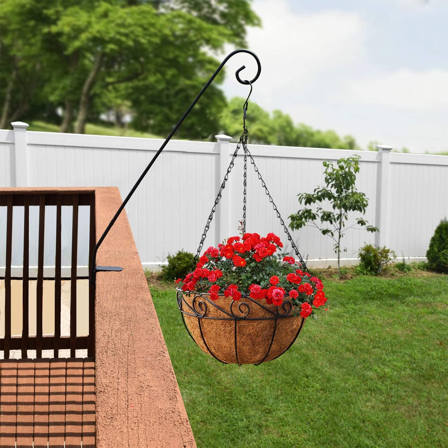 YUNSTK 2 Pcs Hanging Basket Liners 14 inch, Round Planter Liner Coco Fiber Replacement Liner, Natural Coconut Fibres Trough Liners for Hanging Baskets at Indoor Outdoor Garden Porch and Balcony 2pcs-14inch